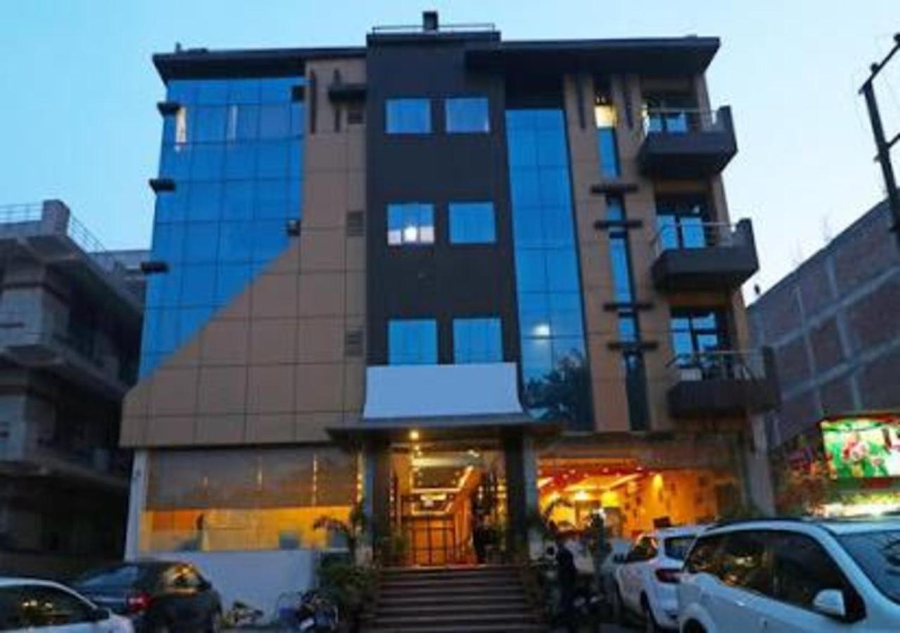 נוידה Hotel Loto - Sector 66 מראה חיצוני תמונה