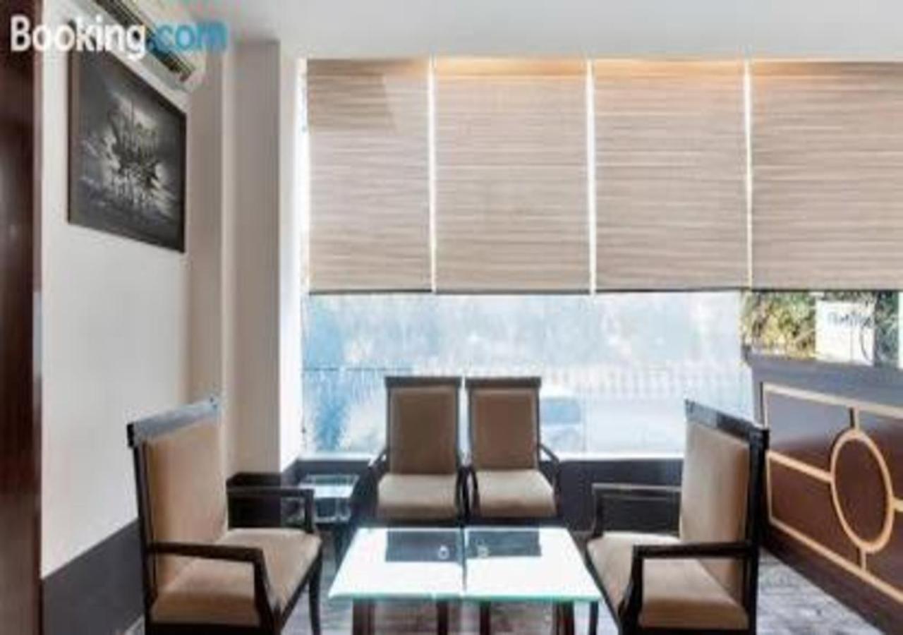 נוידה Hotel Loto - Sector 66 מראה חיצוני תמונה